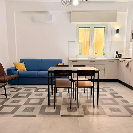 La Casa Delle Parole 1 Apartament *